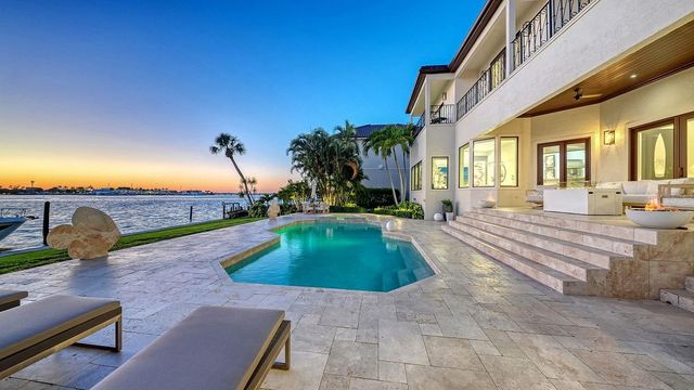 344 W ROYAL FLAMINGO DRIVE, Sarasota, FL 34236