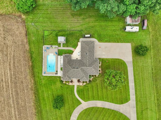 140 Hudson Ln, Lafayette, TN 37083