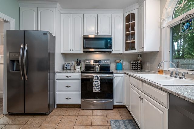 475 Woodruff Avenue, South Kingstown, RI 02879