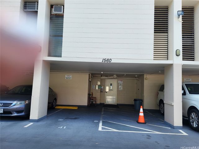 1560 Thurston Avenue 303, Honolulu, HI 96822