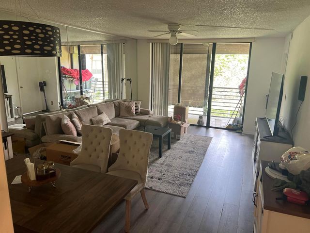 6301 N University Drive 204, Tamarac, FL 33321