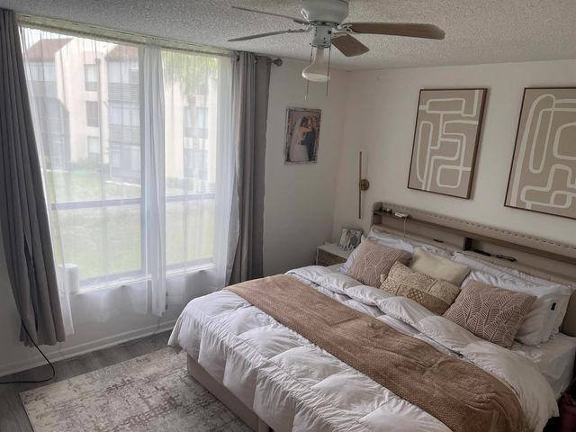 6301 N University Drive 204, Tamarac, FL 33321