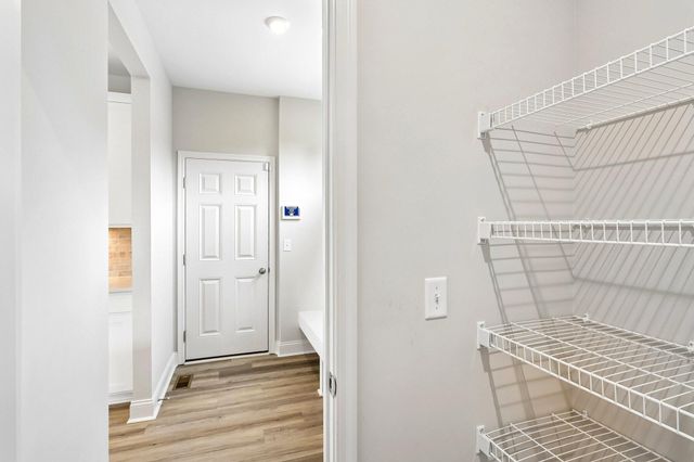 3135 Chipping Camden, Latonia, KY 41015