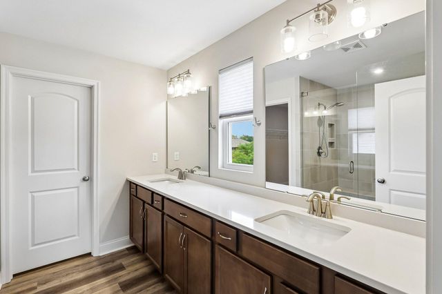 3135 Chipping Camden, Latonia, KY 41015