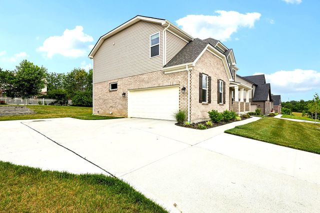 3135 Chipping Camden, Latonia, KY 41015