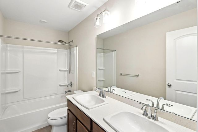 3135 Chipping Camden, Latonia, KY 41015