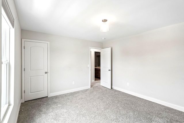 3135 Chipping Camden, Latonia, KY 41015