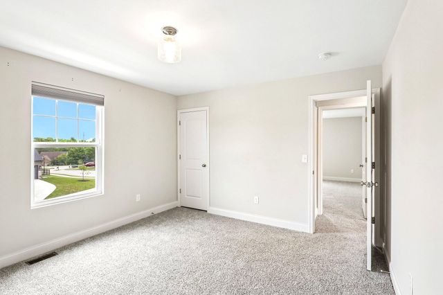 3135 Chipping Camden, Latonia, KY 41015