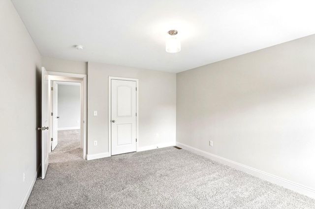 3135 Chipping Camden, Latonia, KY 41015