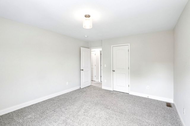 3135 Chipping Camden, Latonia, KY 41015