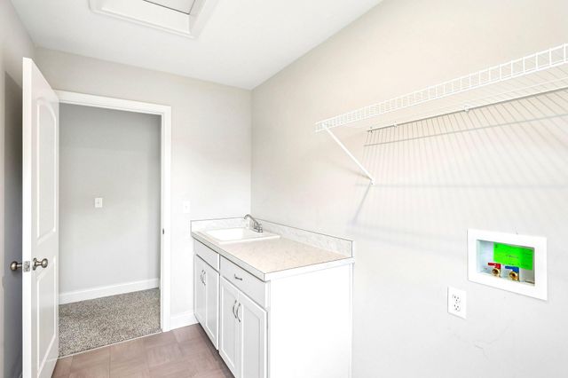 3135 Chipping Camden, Latonia, KY 41015