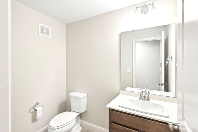 3135 Chipping Camden, Latonia, KY 41015