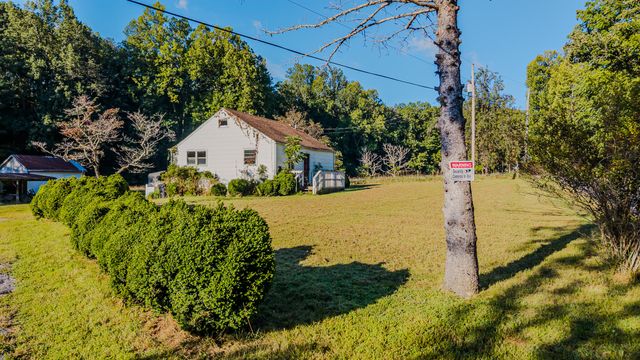 5502 Ridgelea RD, Roanoke, VA 24018