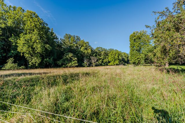 5502 Ridgelea RD, Roanoke, VA 24018