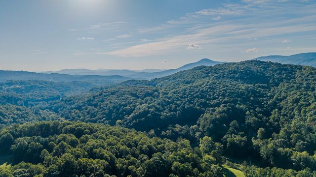 5502 Ridgelea RD, Roanoke, VA 24018