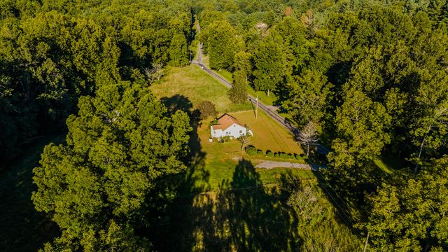 5502 Ridgelea RD, Roanoke, VA 24018
