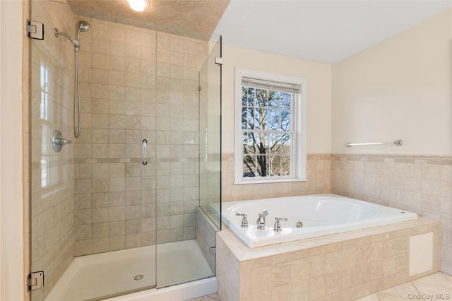 243 Knollwood Avenue, Mamaroneck, NY 10543