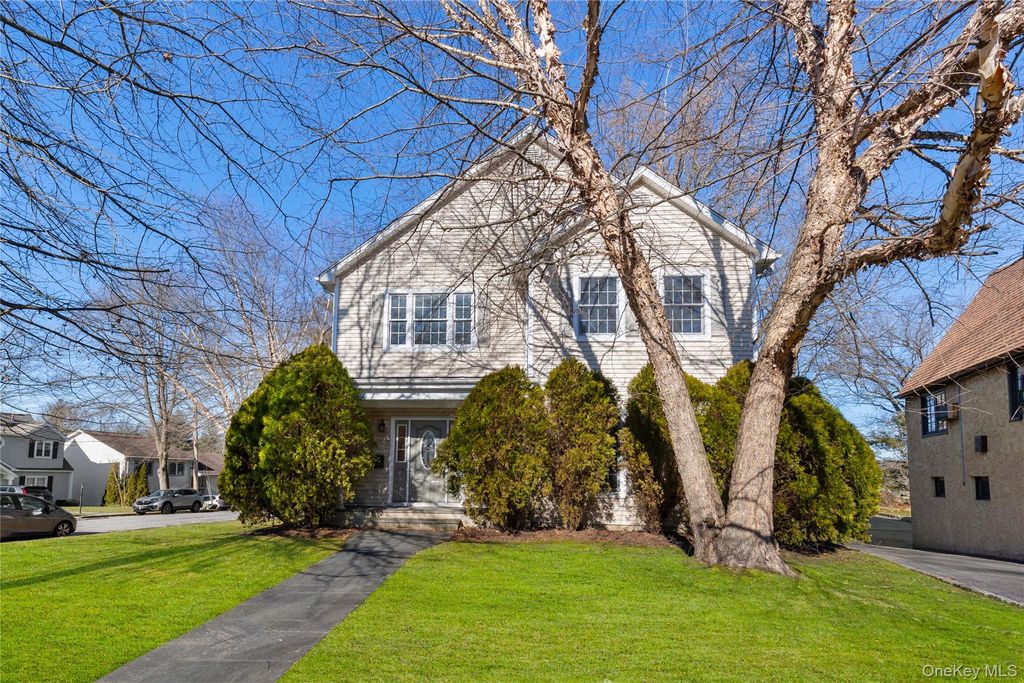 243 Knollwood Avenue, Mamaroneck, NY 10543