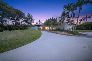8925 SW 102nd Ter 0, Miami, FL 33176