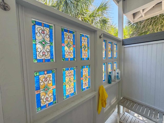 808 Via Deluna Dr, Pensacola Beach, FL 32561