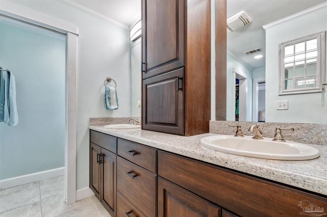 808 Via Deluna Dr, Pensacola Beach, FL 32561