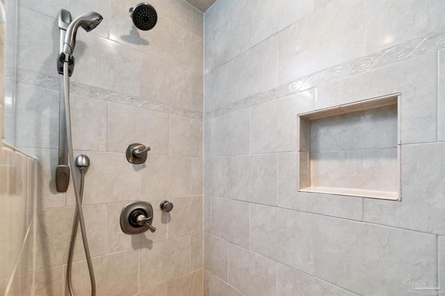 808 Via Deluna Dr, Pensacola Beach, FL 32561