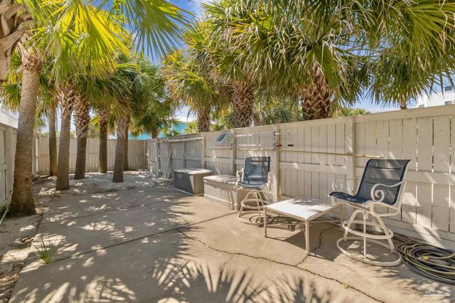 808 Via Deluna Dr, Pensacola Beach, FL 32561