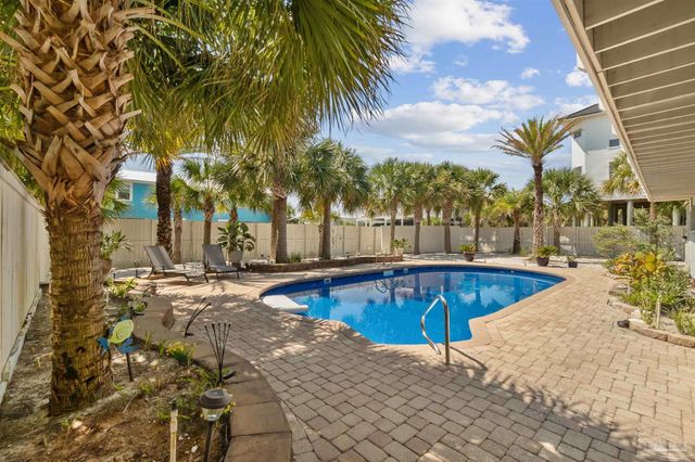808 Via Deluna Dr, Pensacola Beach, FL 32561