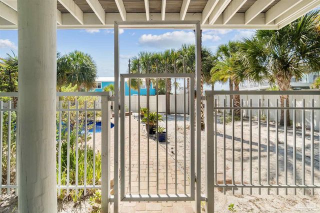 808 Via Deluna Dr, Pensacola Beach, FL 32561