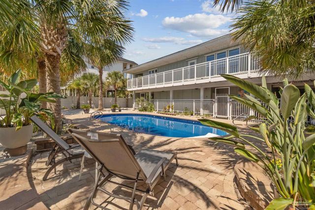 808 Via Deluna Dr, Pensacola Beach, FL 32561