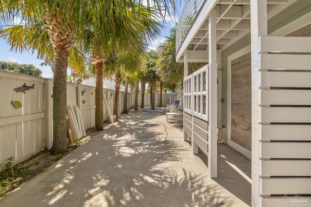 808 Via Deluna Dr, Pensacola Beach, FL 32561