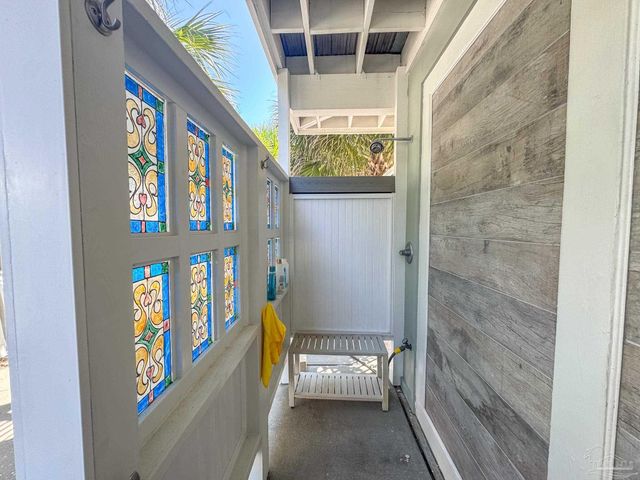 808 Via Deluna Dr, Pensacola Beach, FL 32561