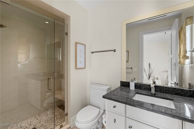 221 Aqua CT, Naples, FL 34102