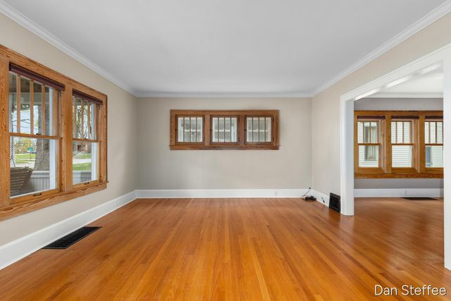 609 S Franklin Street, Greenville, MI 48838