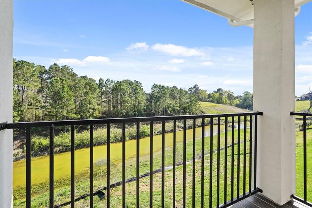 294 Peninsula Point Drive, Montgomery, TX 77356