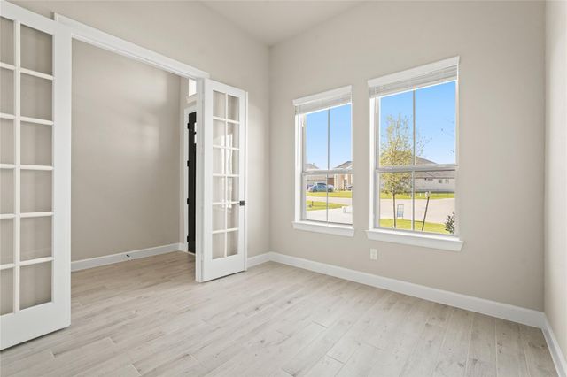 294 Peninsula Point Drive, Montgomery, TX 77356