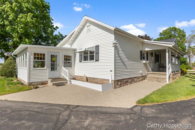 3975 Stage Road, Ionia, MI 48846
