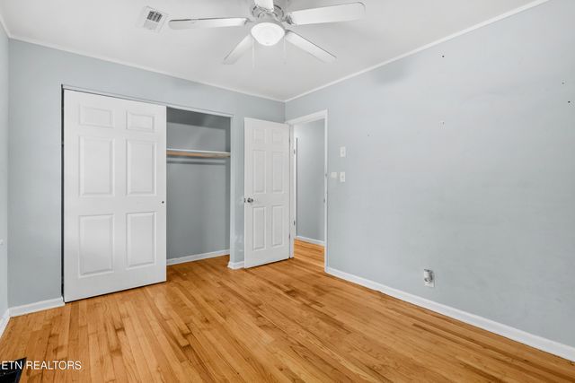 320 Bays Mountain Rd, Knoxville, TN 37920