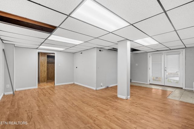 320 Bays Mountain Rd, Knoxville, TN 37920