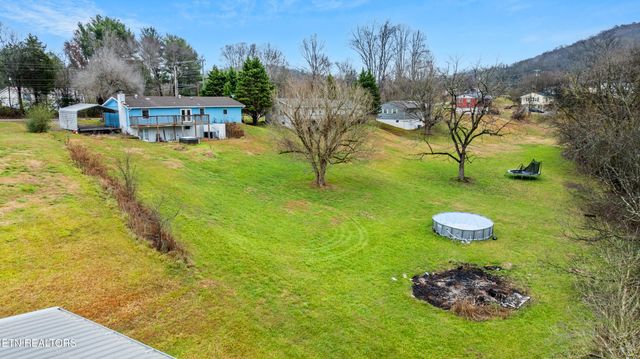 320 Bays Mountain Rd, Knoxville, TN 37920