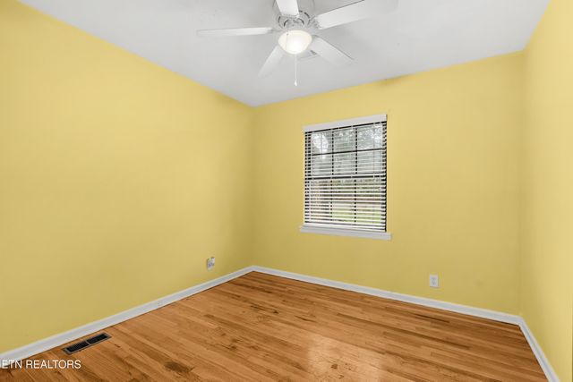 320 Bays Mountain Rd, Knoxville, TN 37920