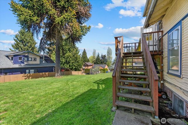 3732 Rockefeller Avenue, Everett, WA 98201