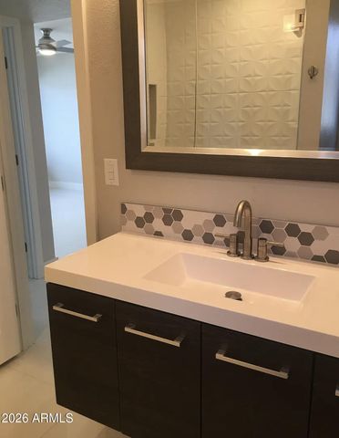 3338 N 67TH Street, Scottsdale, AZ 85251