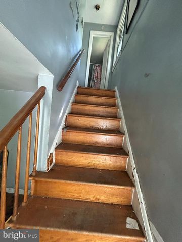 4407 RIDGE DR, Baltimore, MD 21229
