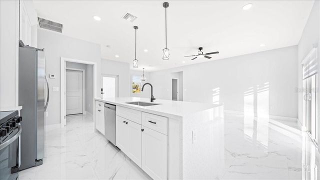 25 DIPLOMAT PARKWAY E, Cape Coral, FL 33909