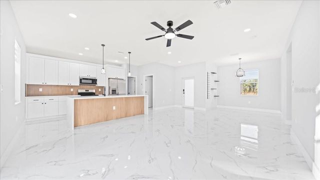 25 DIPLOMAT PARKWAY E, Cape Coral, FL 33909