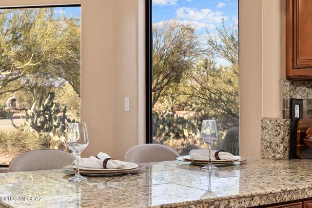 12801 N Kingair Drive, Oro Valley, AZ 85755