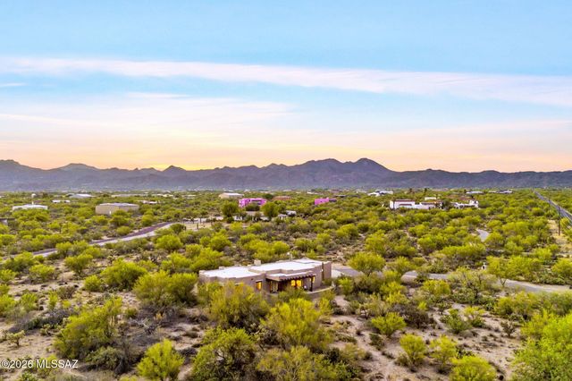 12801 N Kingair Drive, Oro Valley, AZ 85755