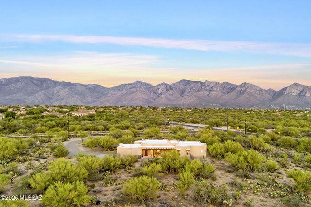 12801 N Kingair Drive, Oro Valley, AZ 85755