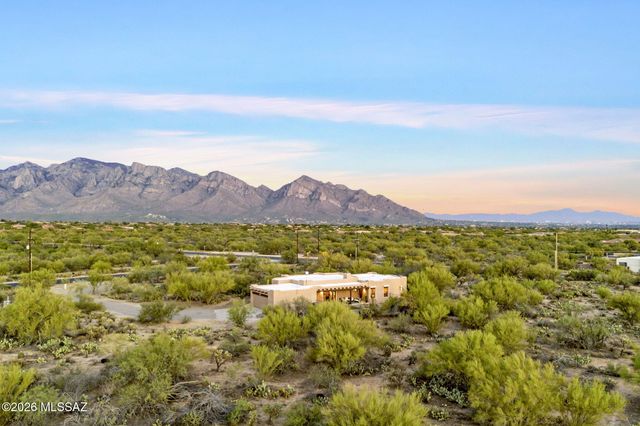 12801 N Kingair Drive, Oro Valley, AZ 85755